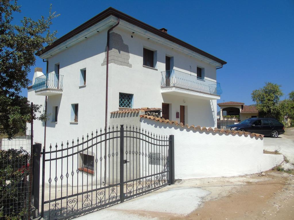 B&Birs Oliena Exterior photo